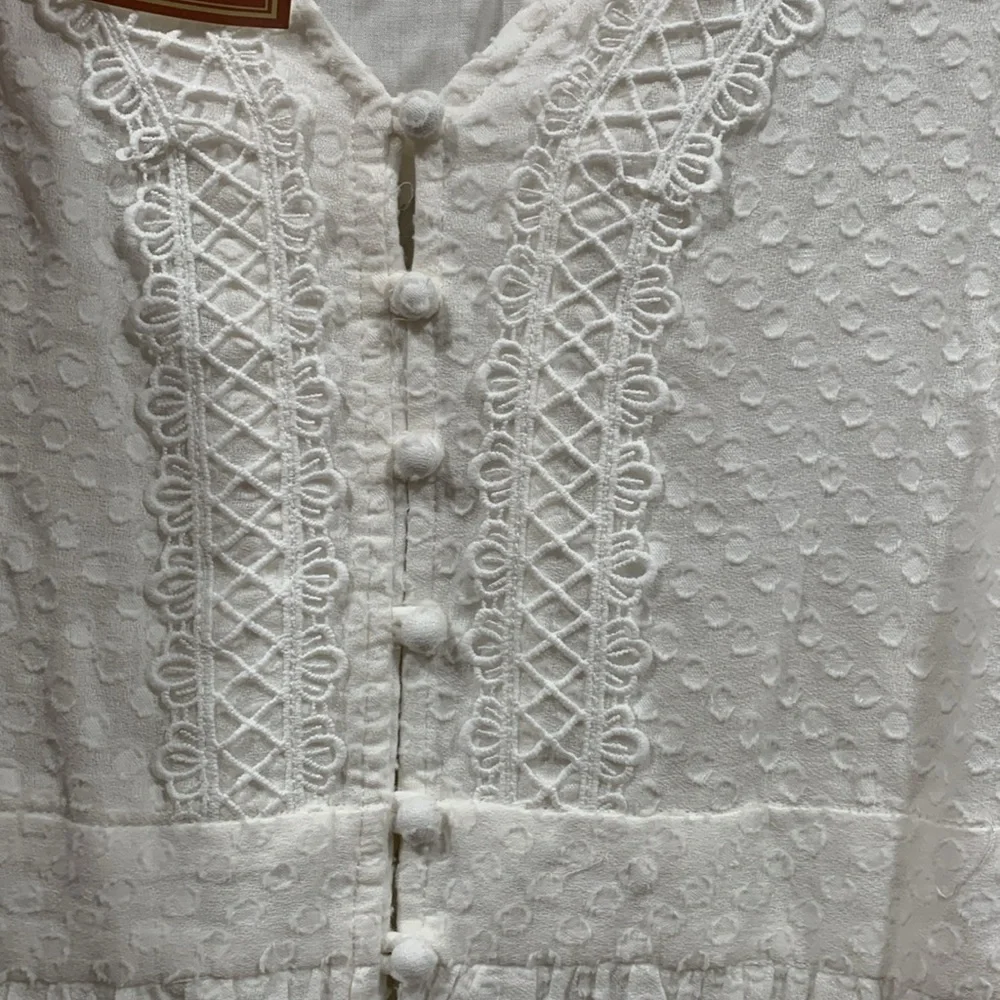 Champagne And Strawberry White dress - Picture 12 of 12